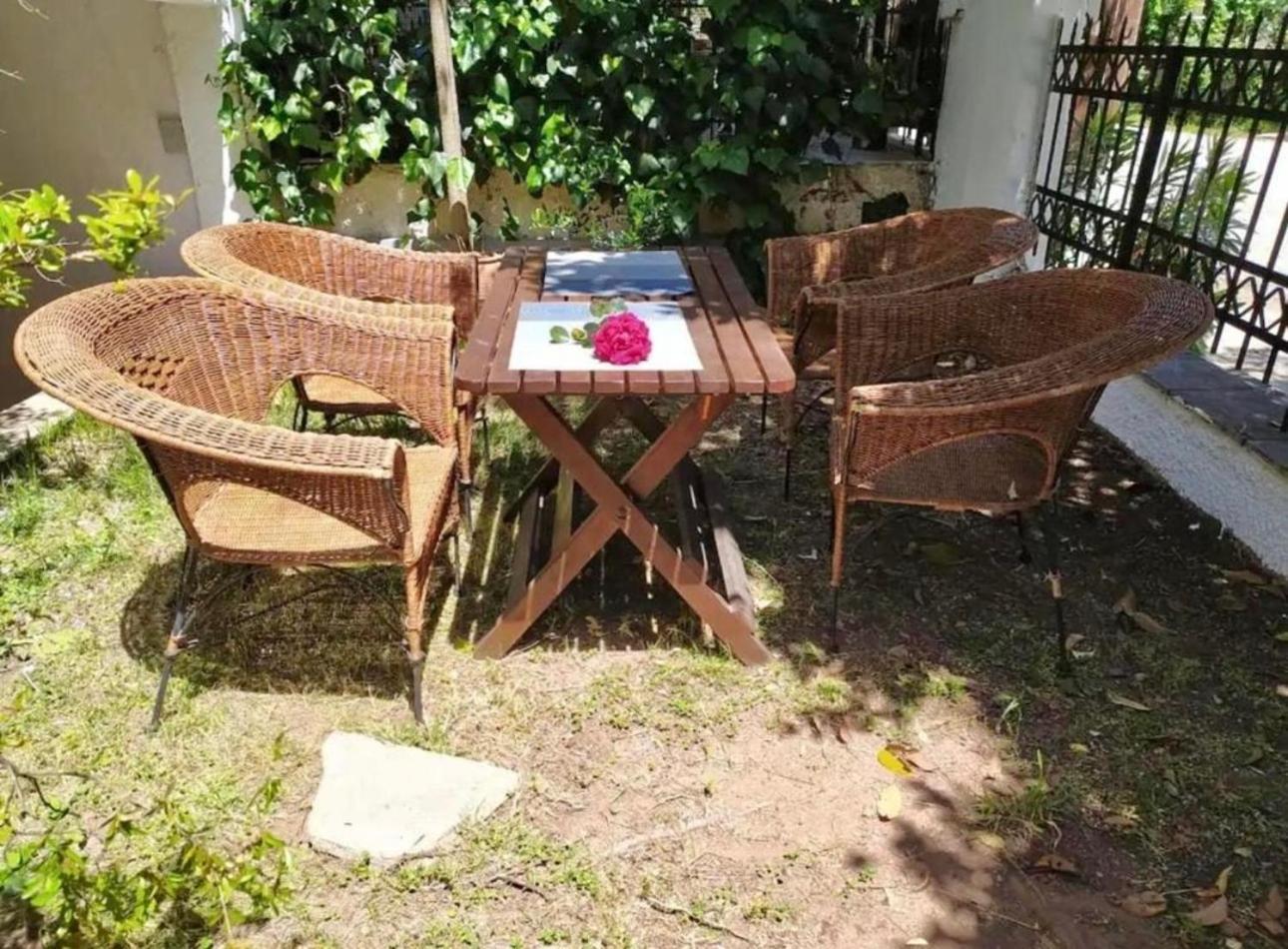 Appartamento Tradiotional House Metamorfosi  Esterno foto